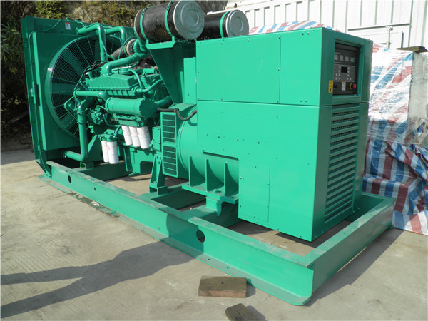 扶余出租发电机 发电机组厂家：柴油发电机组的控制屏的作用是什么？